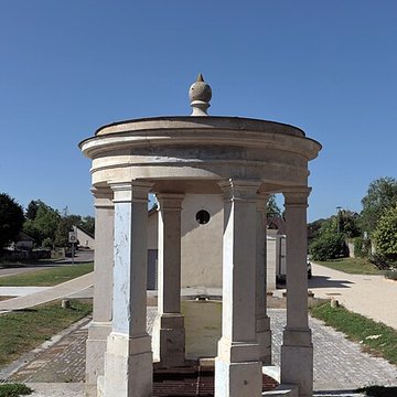 Fontaine-lavoir de Montagney