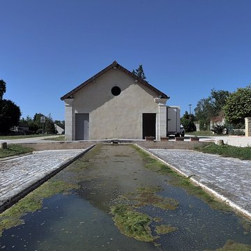 Fontaine-lavoir de Montagney