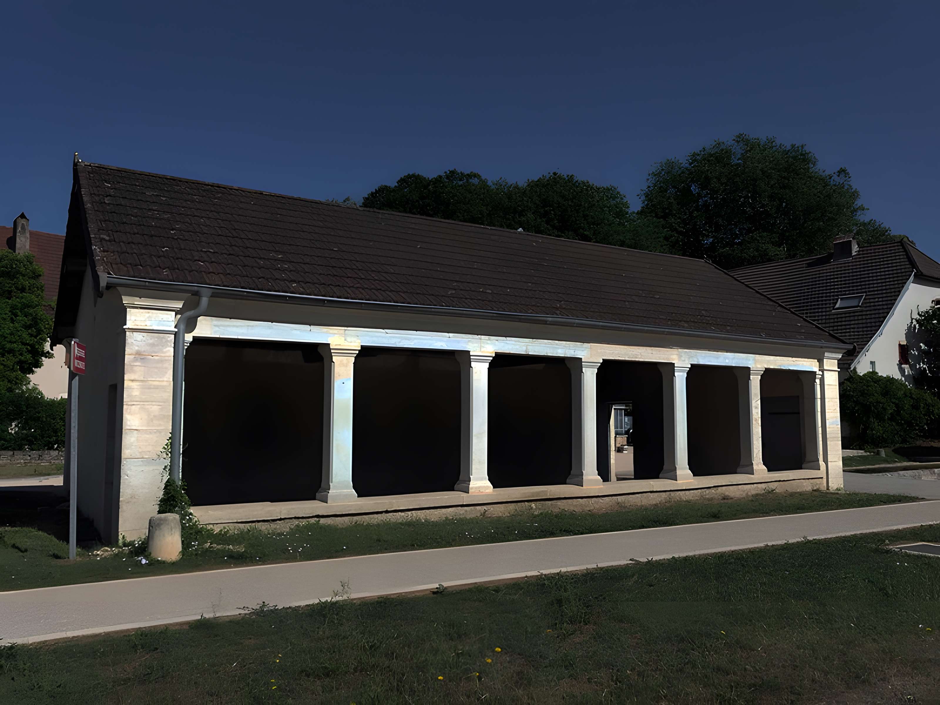 Fontaine-lavoir de Montagney
