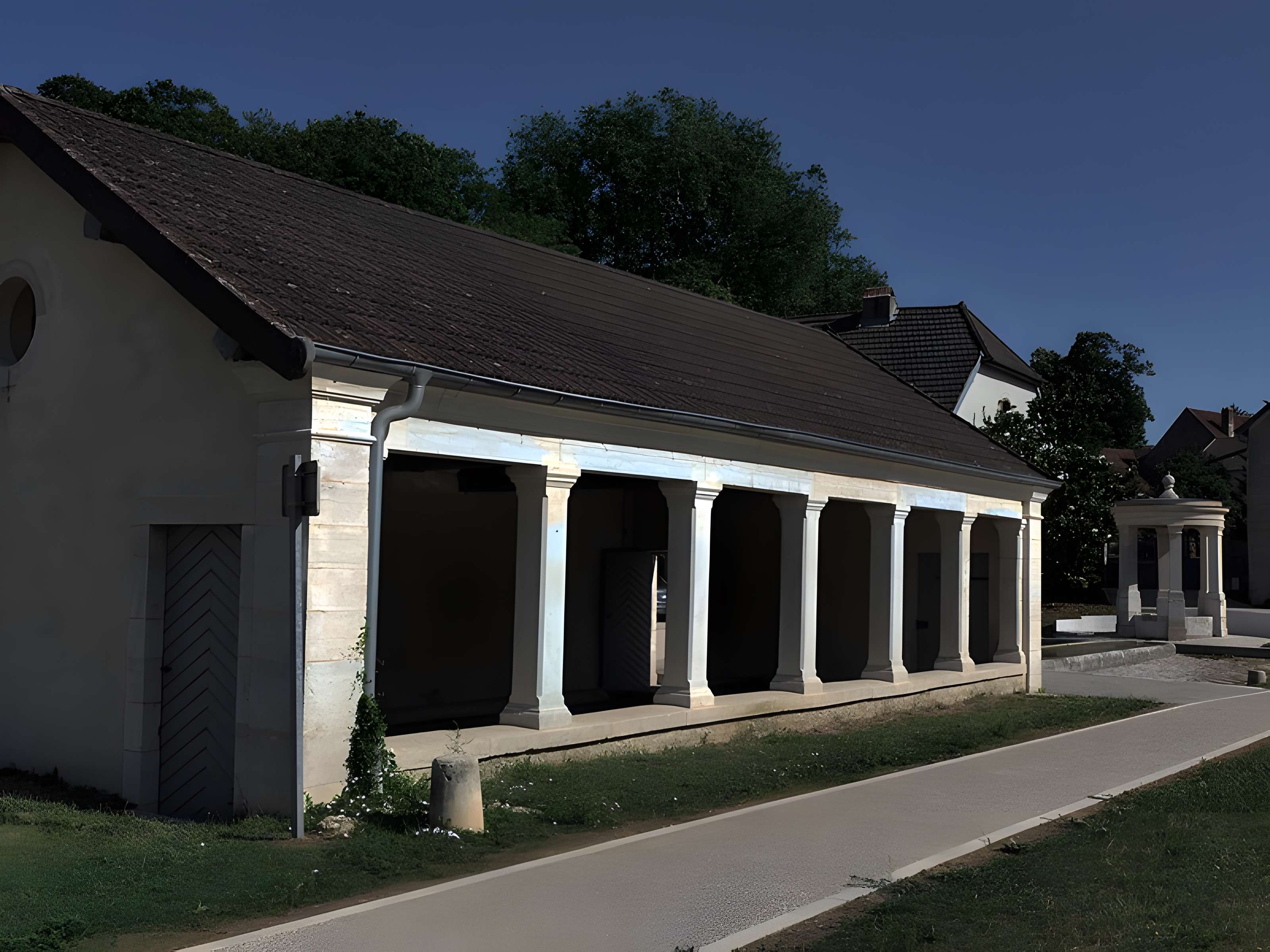 Fontaine-lavoir de Montagney