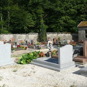 Fontaine-lavoir de Pennesières