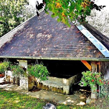 fontaine lavoir d hyevre paroisse
