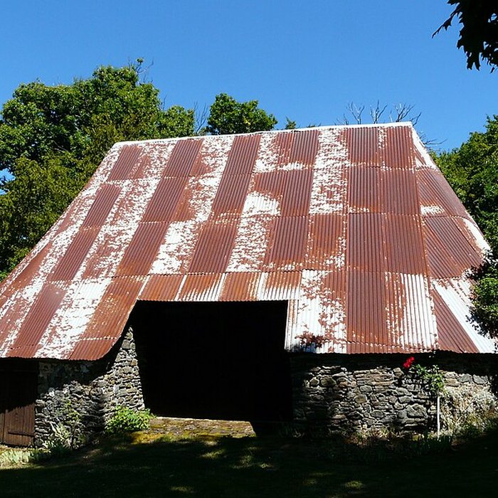 Photo de Grange ovale du Montet à Ségur-le-Château