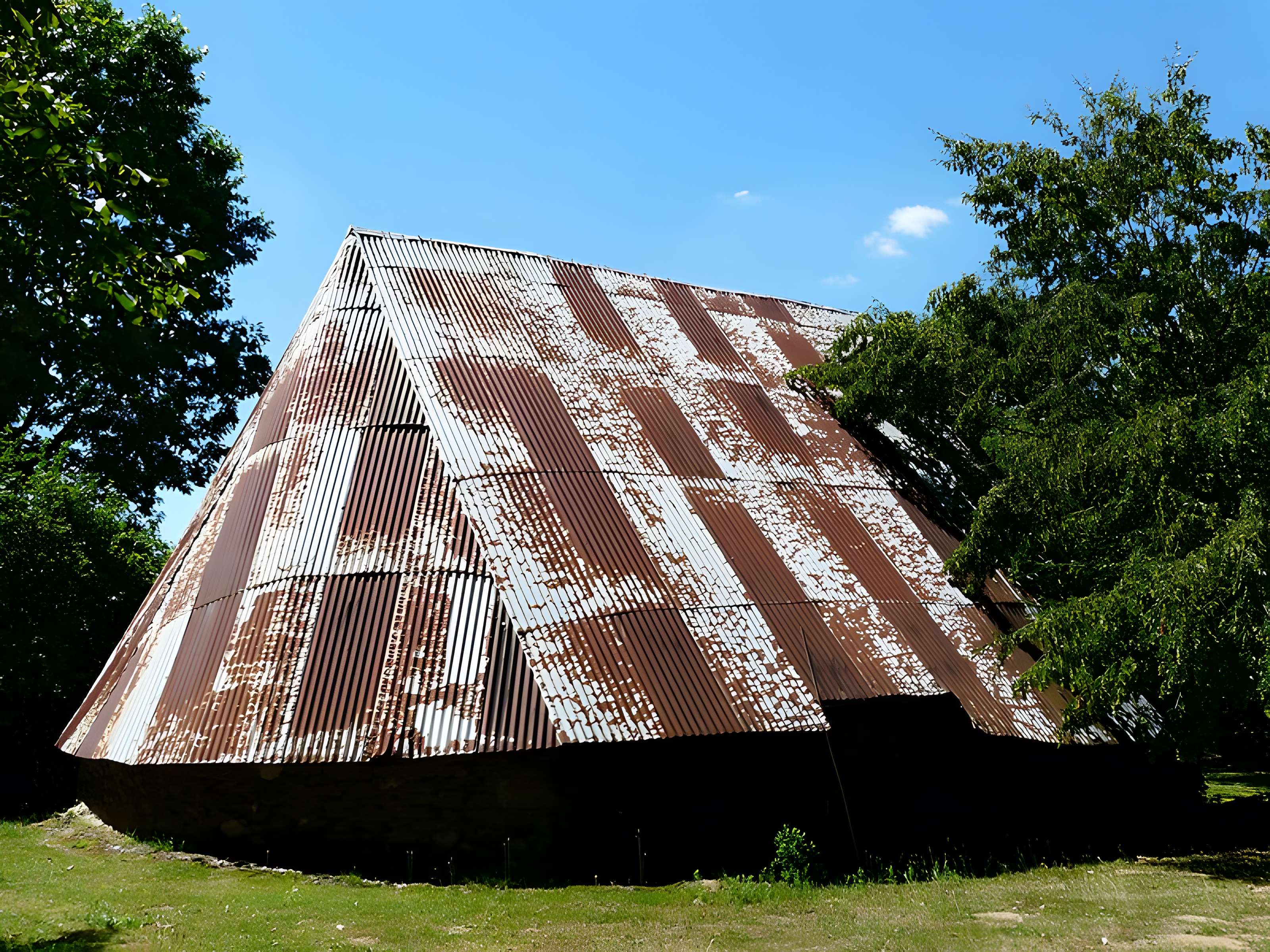 Grange ovale du Montet à Ségur-le-Château