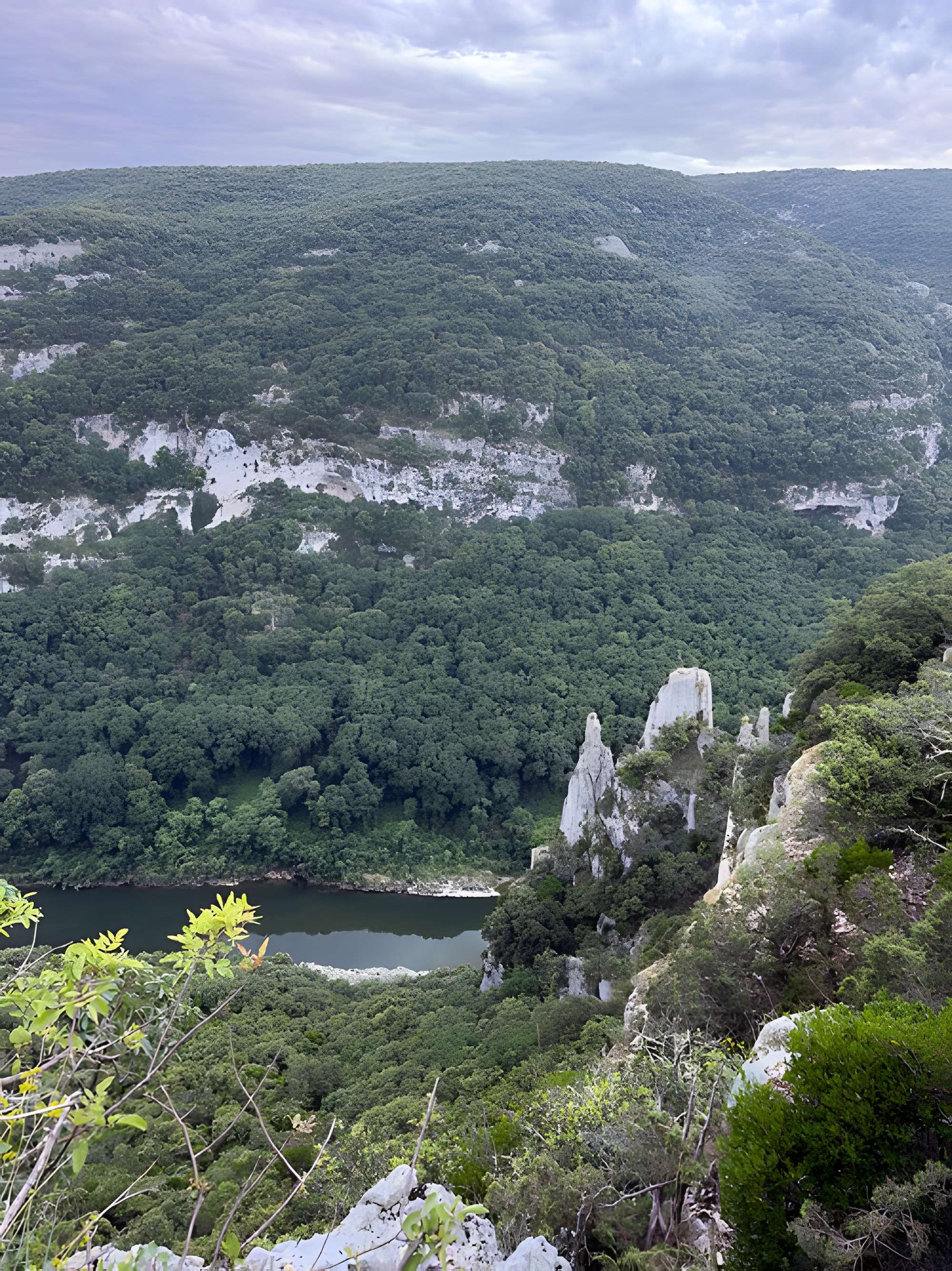 Grotte aux points d'Aiguèze