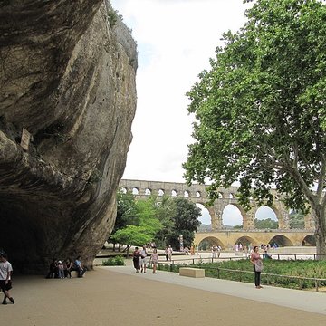Grotte de la Salpêtrière à Vers-Pont-du-Gard