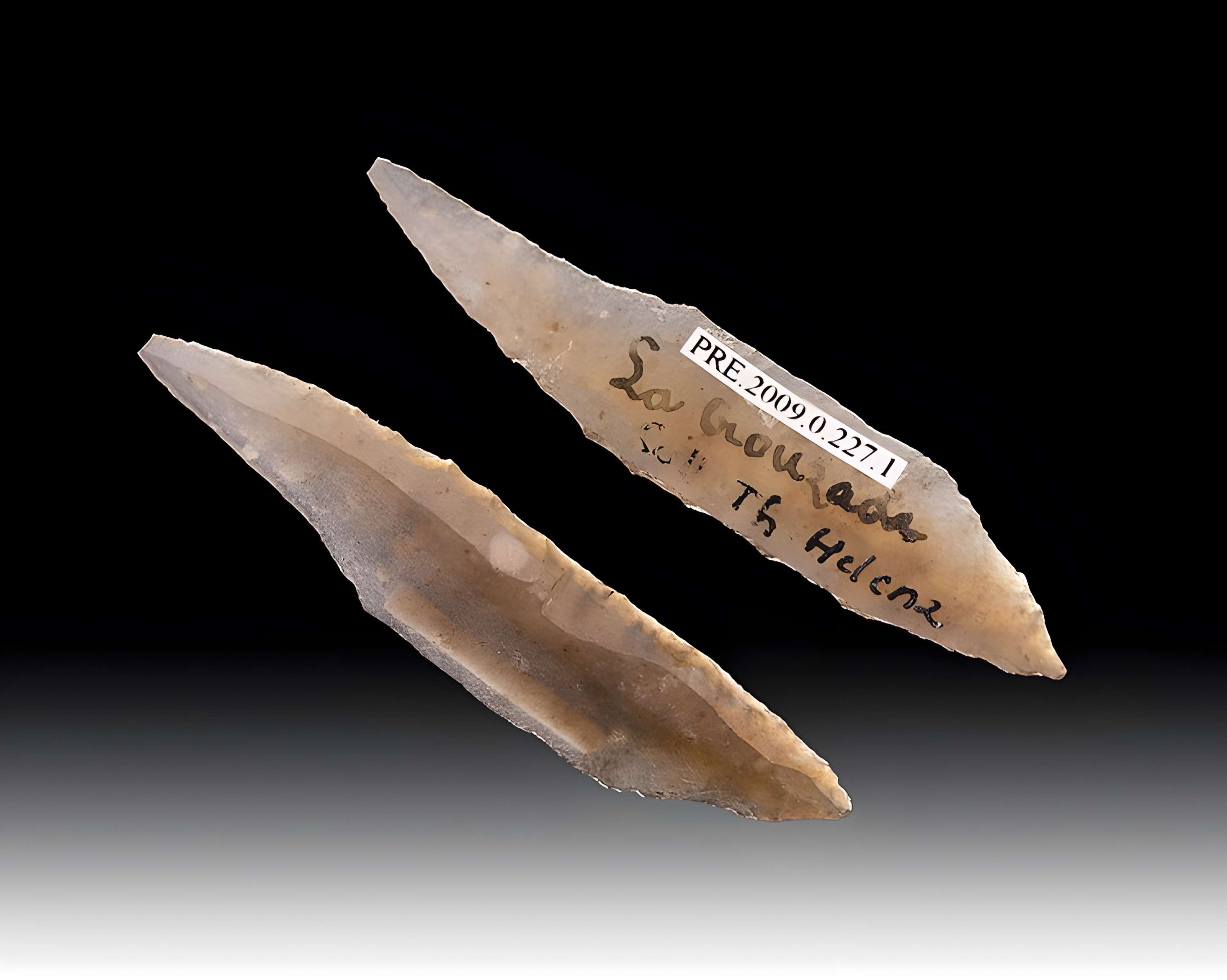 Grotte d'habitation et abri sous roche de la Crouzade à Gruissan