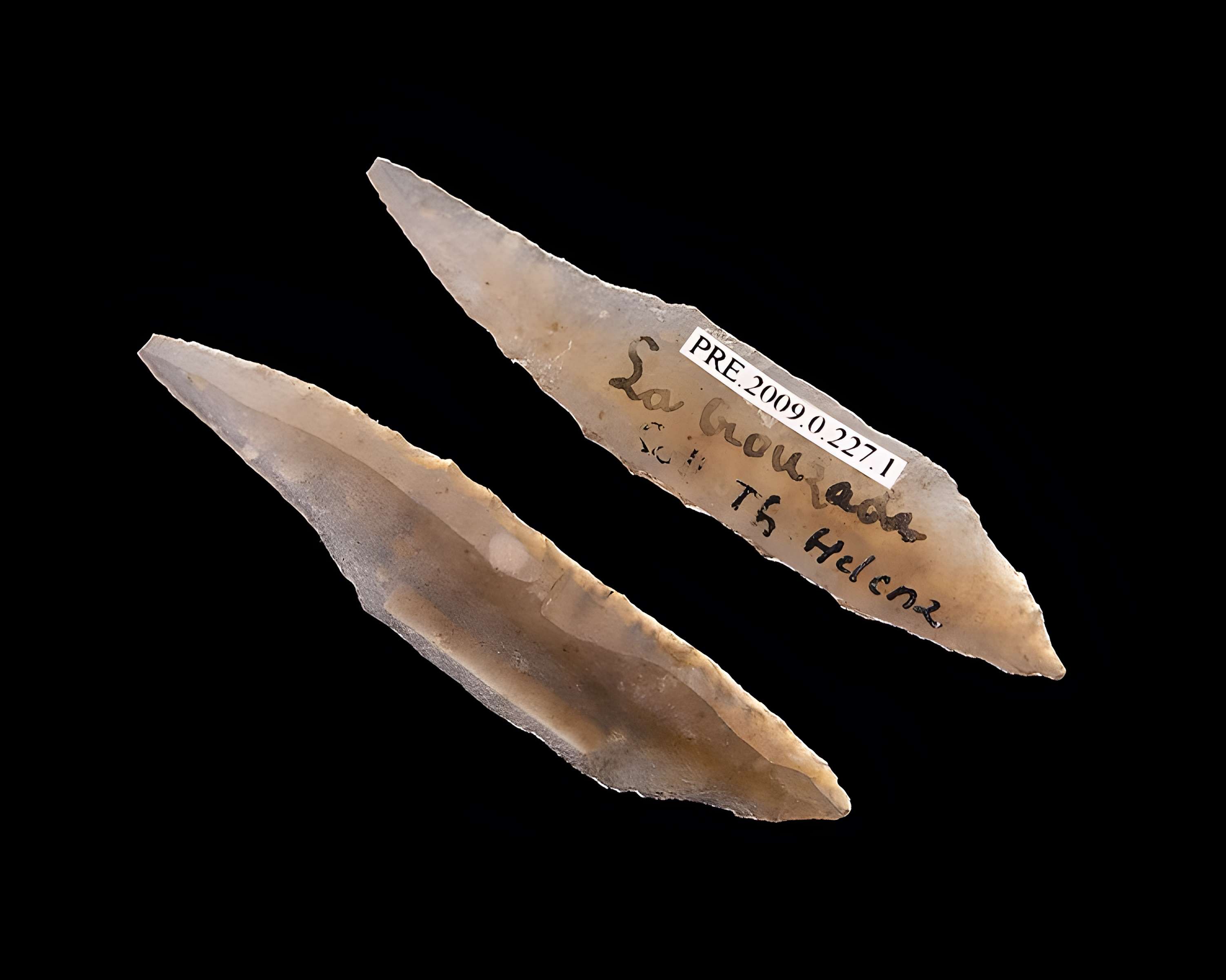 Grotte d'habitation et abri sous roche de la Crouzade à Gruissan