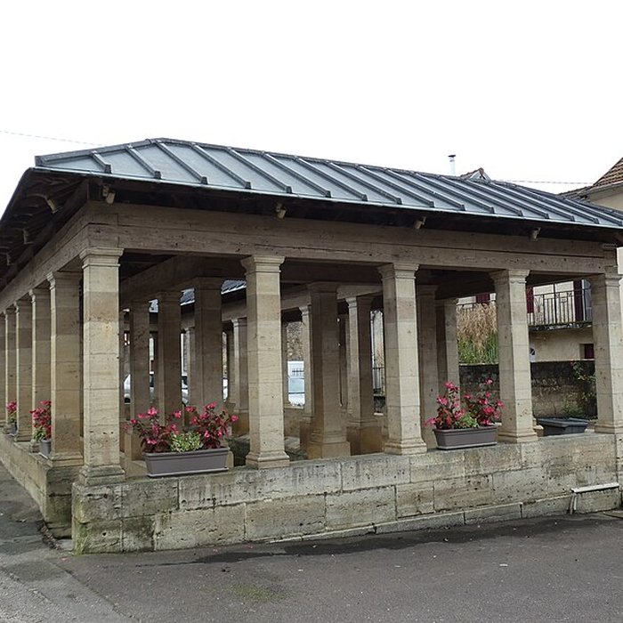 Photo de Fontaine-lavoir sud dOyrières
