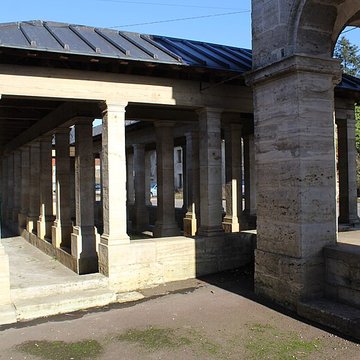 Fontaine-lavoir sud dOyrières
