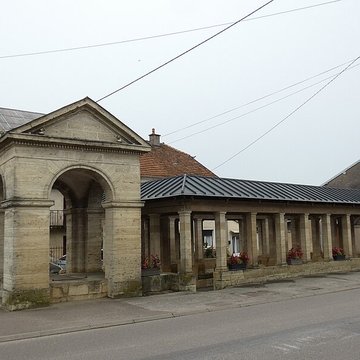 Fontaine-lavoir sud dOyrières