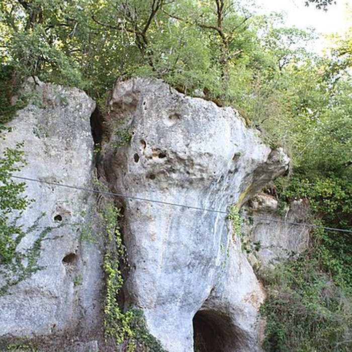 Photo de Grotte préhistorique des Bernoux à Bourdeilles