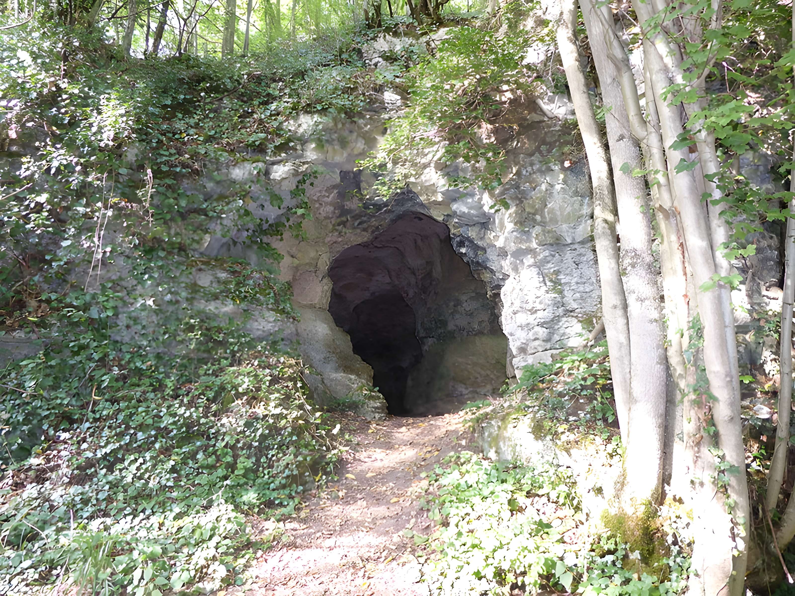 Grotte Sainte-Reine à Pierre-la-Treiche