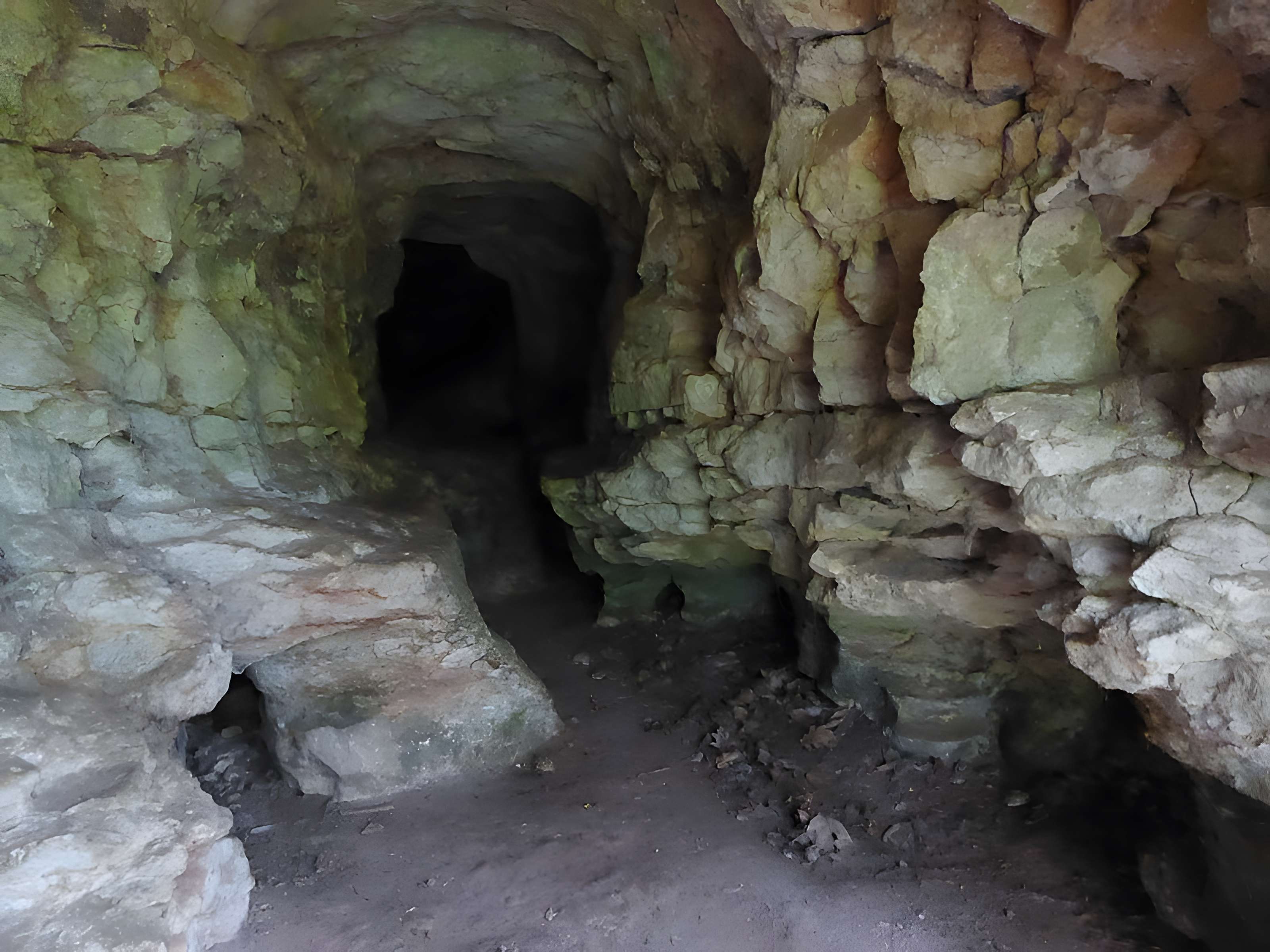 Grotte Sainte-Reine à Pierre-la-Treiche