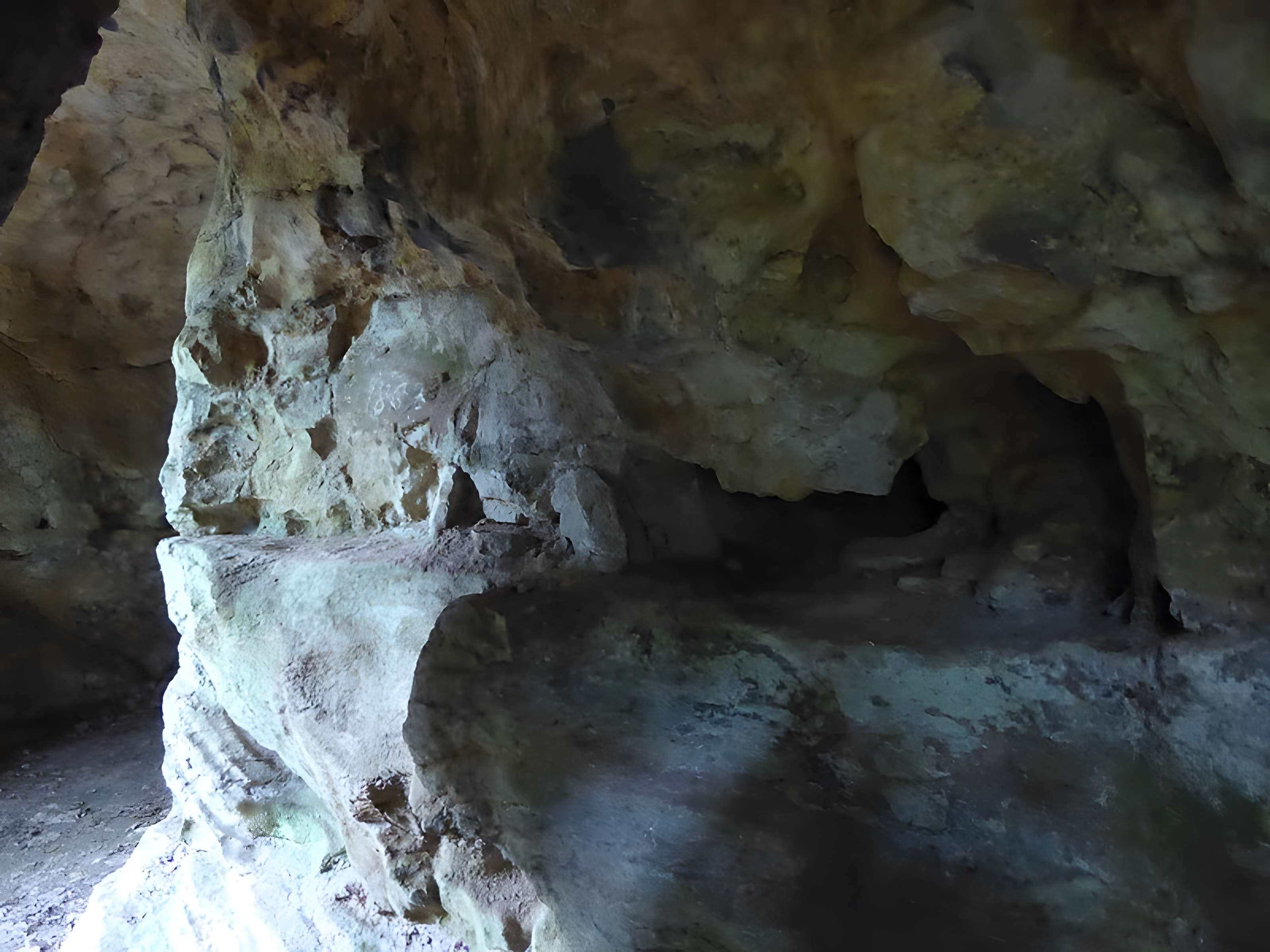 Grotte Sainte-Reine à Pierre-la-Treiche