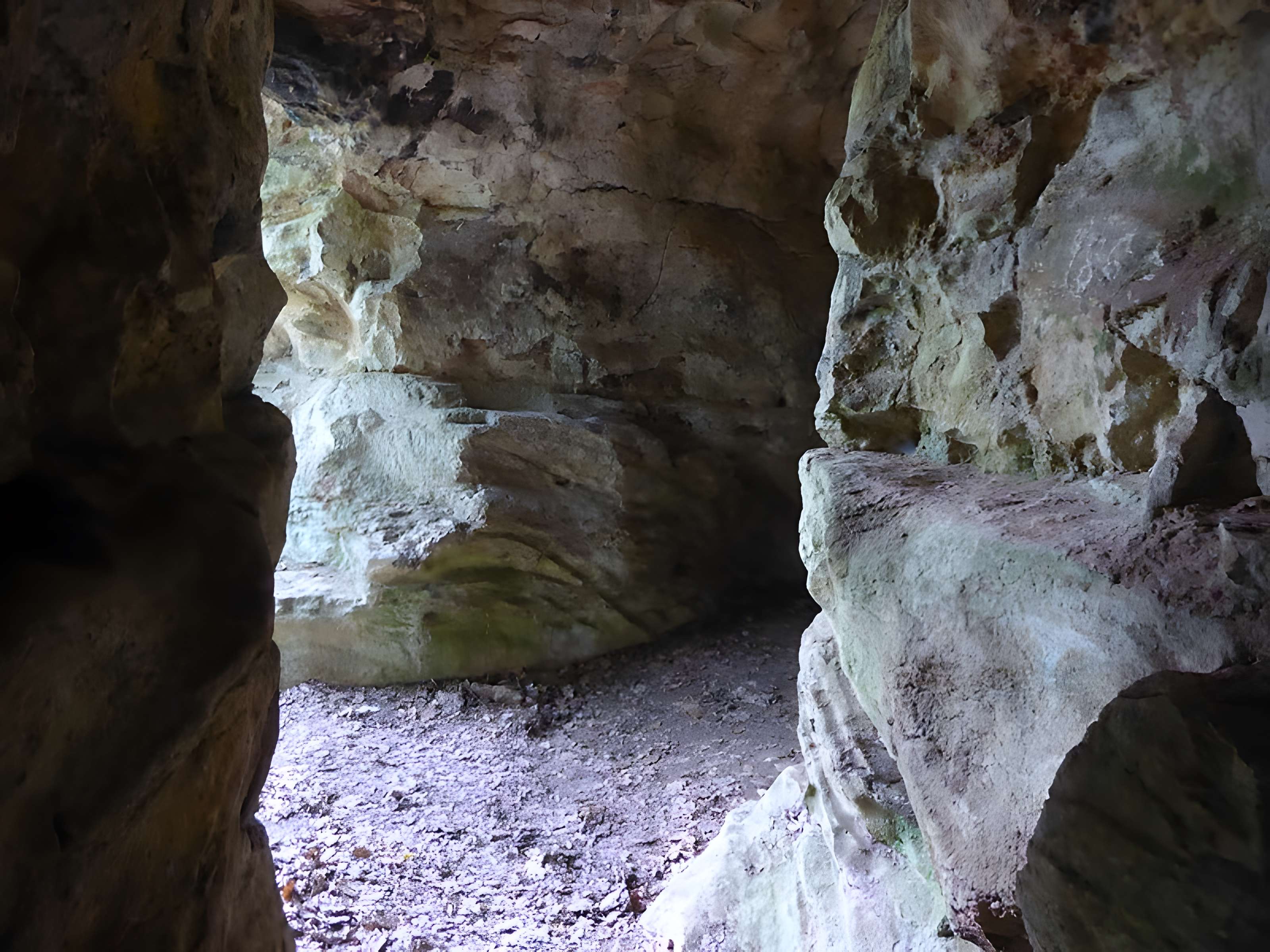 Grotte Sainte-Reine à Pierre-la-Treiche
