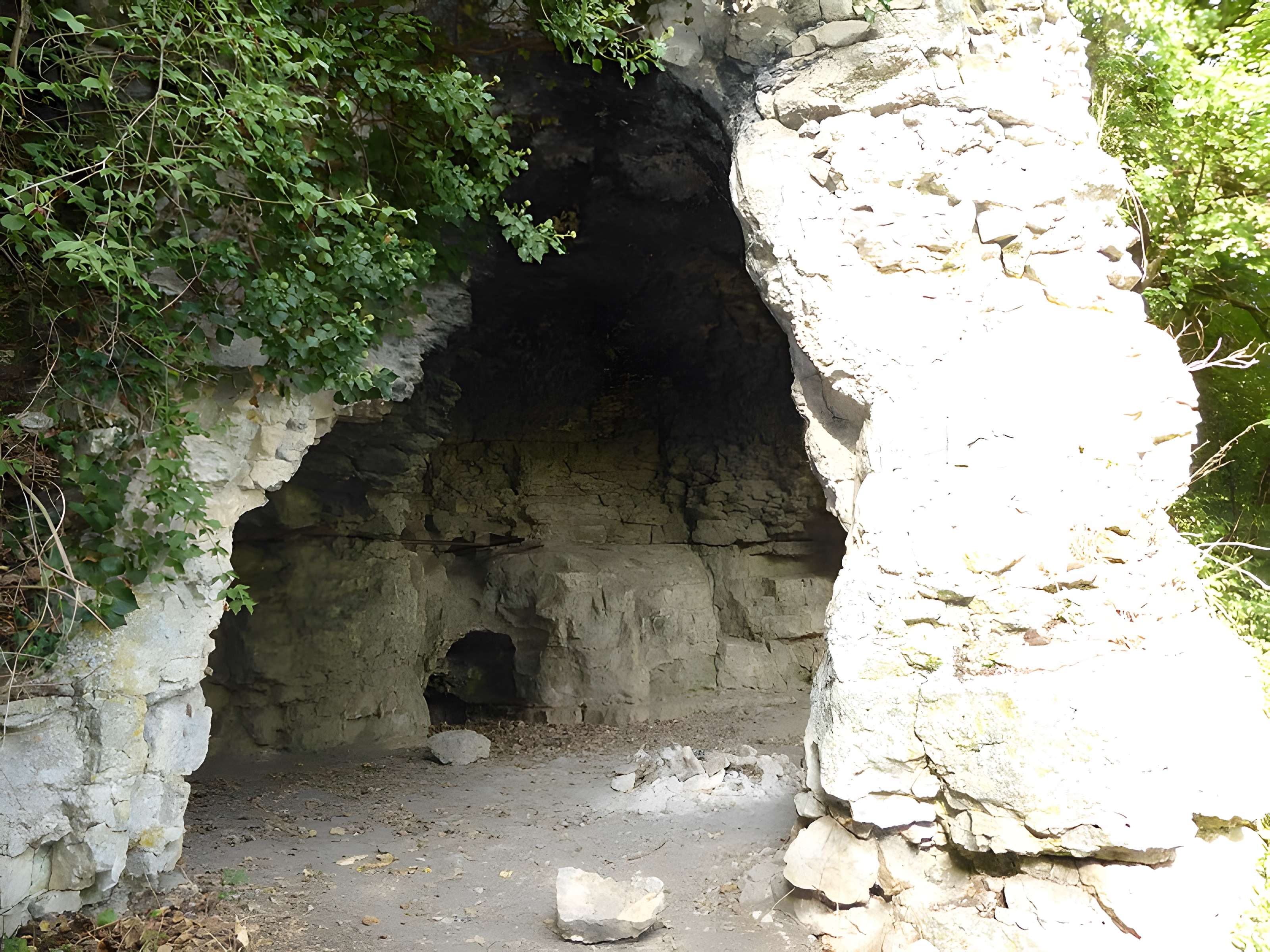 Grotte Sainte-Reine à Pierre-la-Treiche