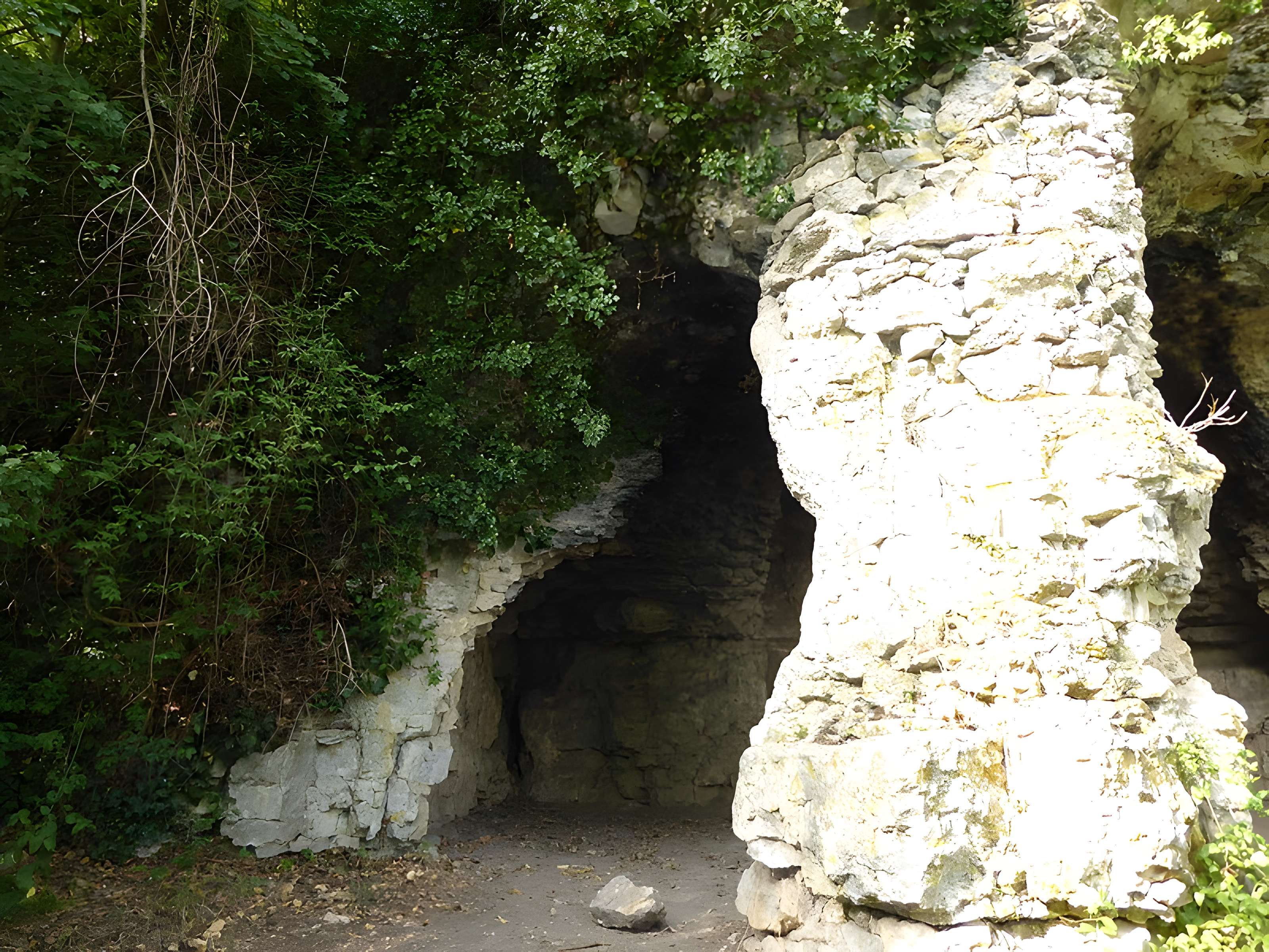 Grotte Sainte-Reine à Pierre-la-Treiche