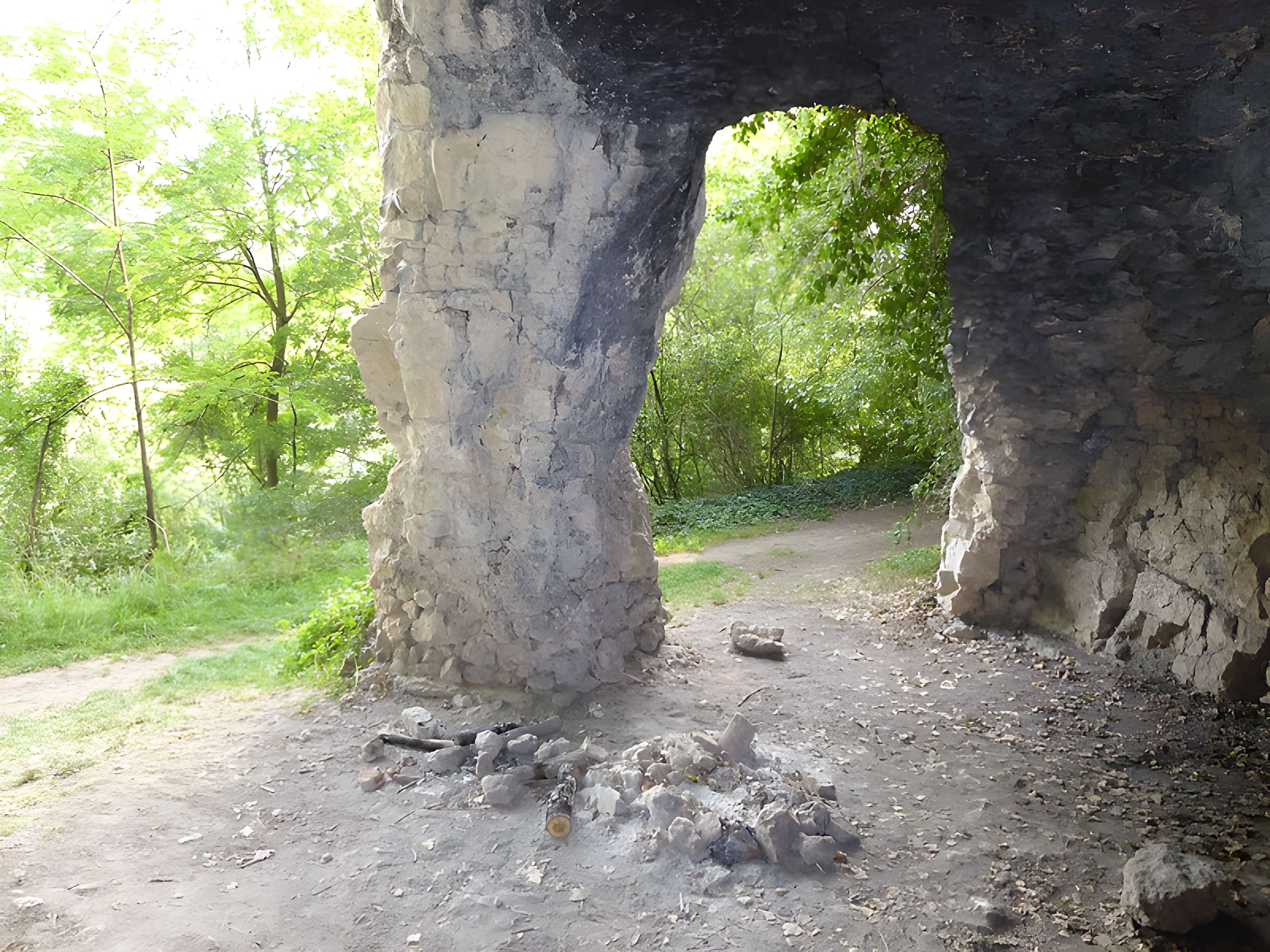 Grotte Sainte-Reine à Pierre-la-Treiche