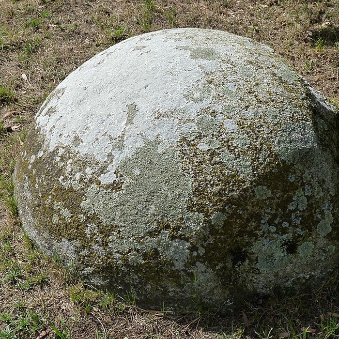 Photo de Groupe de cinq stèles gauloises de Saint-Agathon