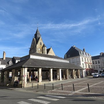 Halle aux grains de Mamers