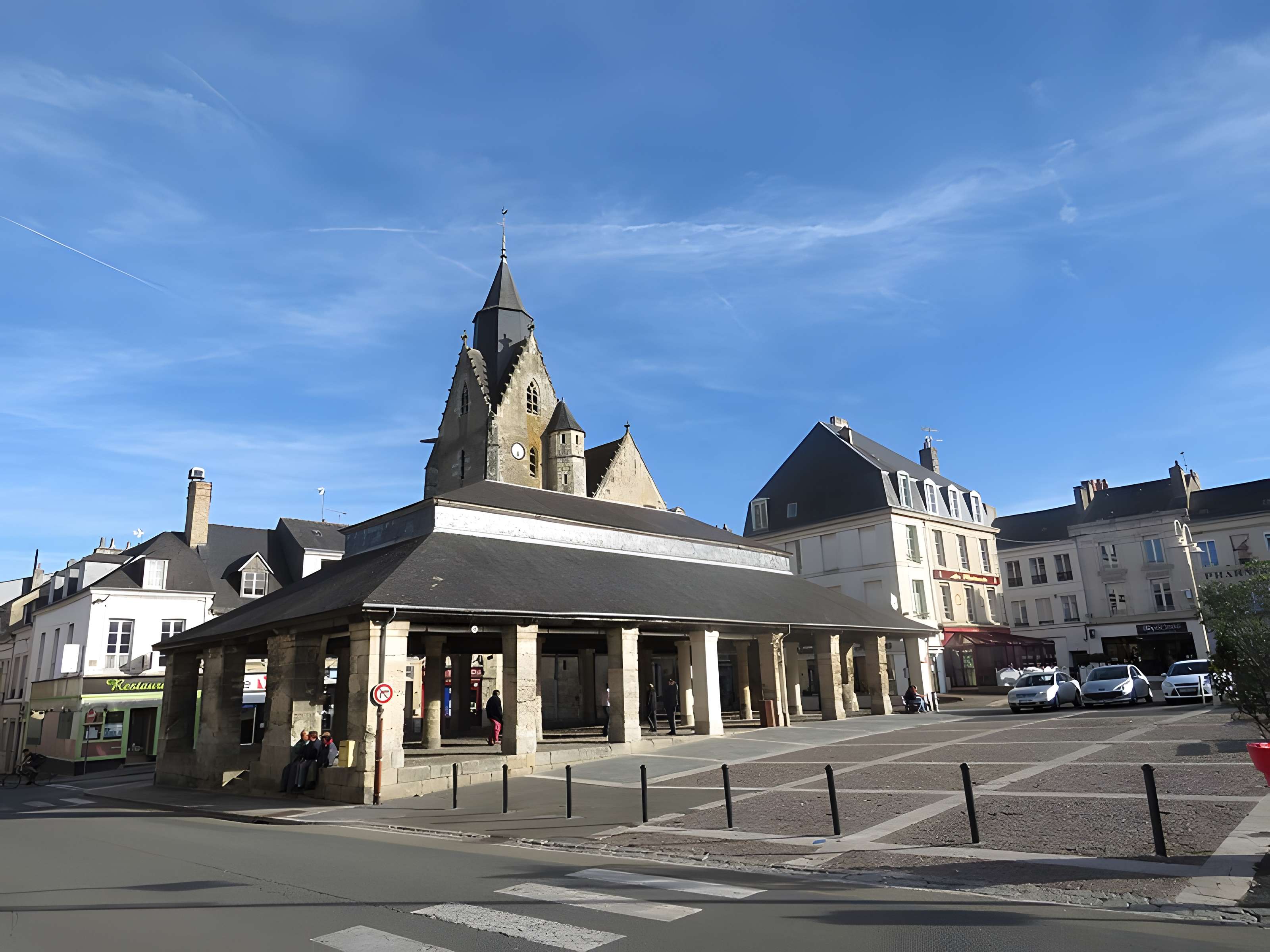 Halle aux grains de Mamers