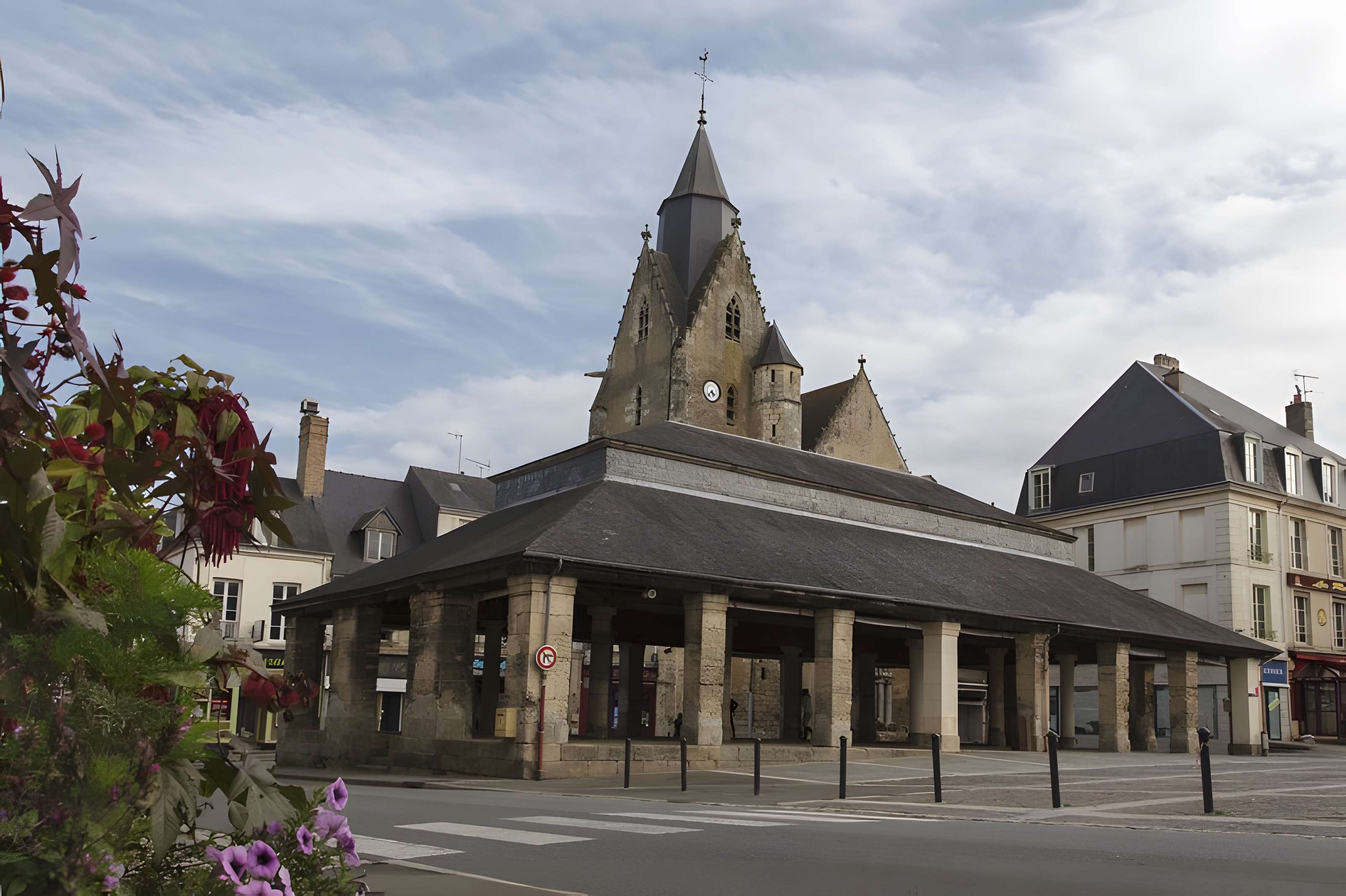 Halle aux grains de Mamers