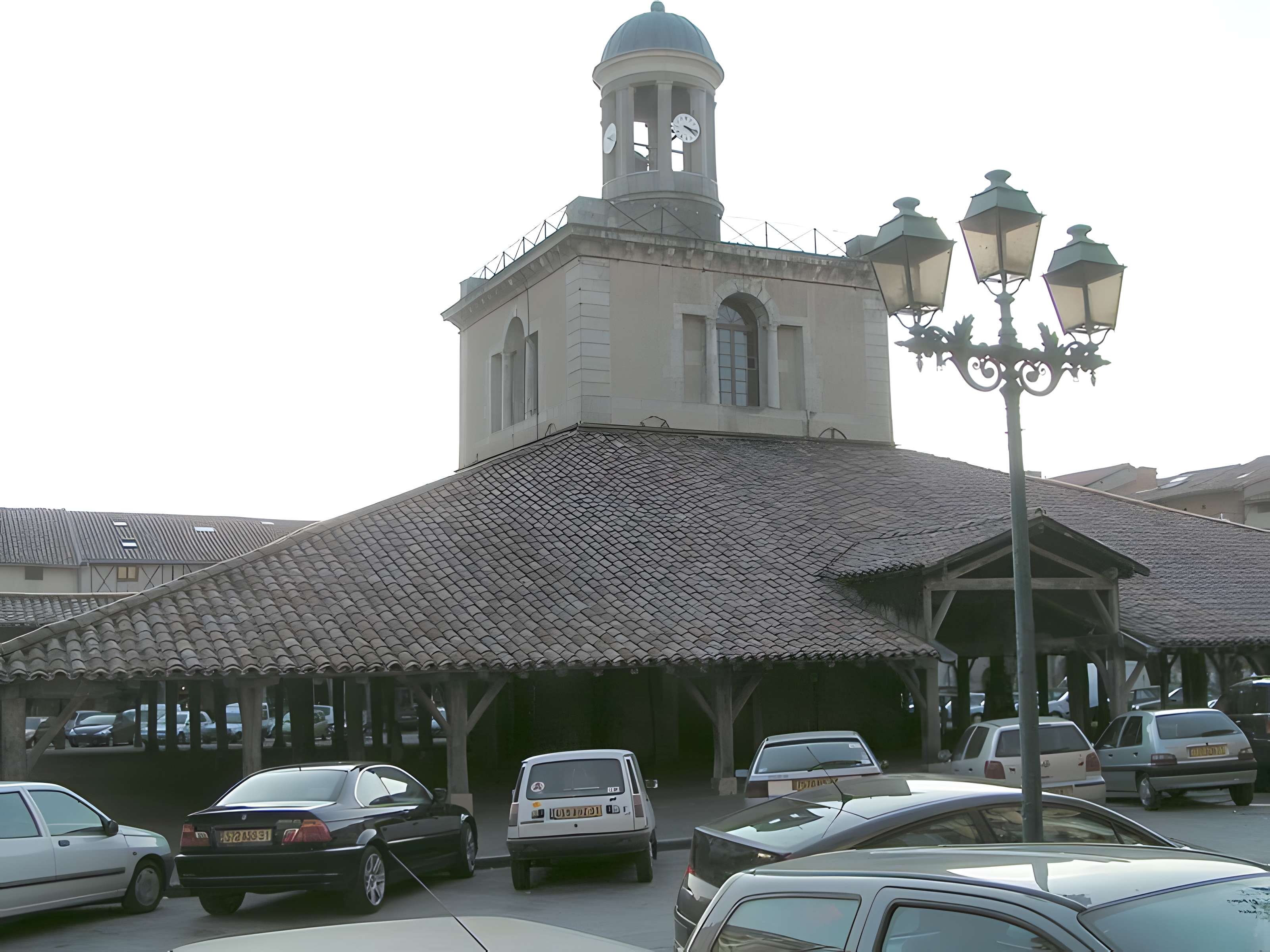 Halle, actuellement office du tourisme