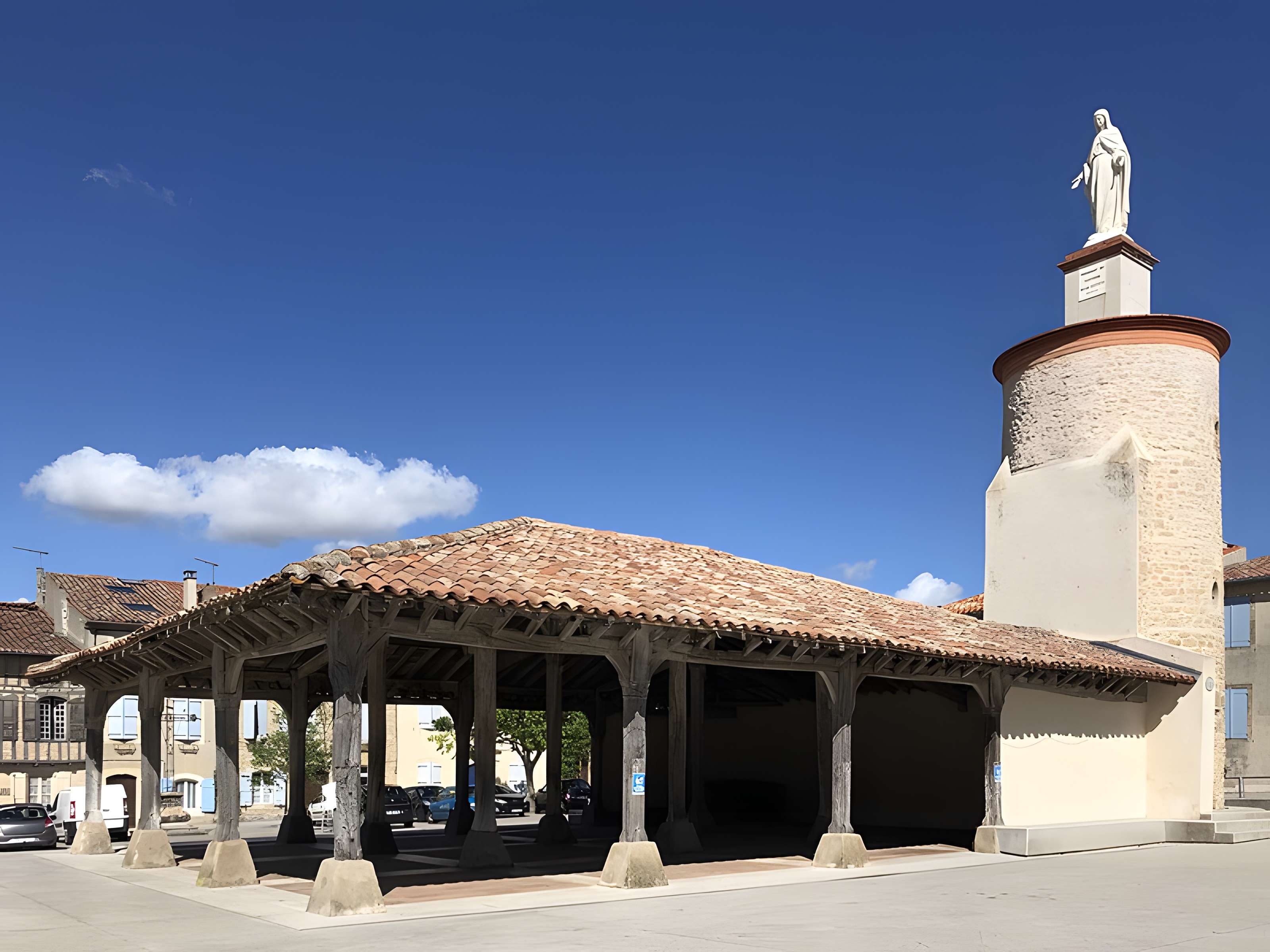 Halle de Saint-Félix-Lauragais