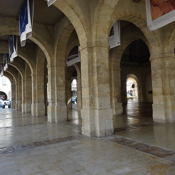 Photo de Halle-hôtel de ville de Fleurance