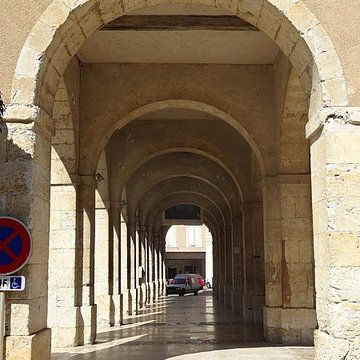 Halle-hôtel de ville de Fleurance