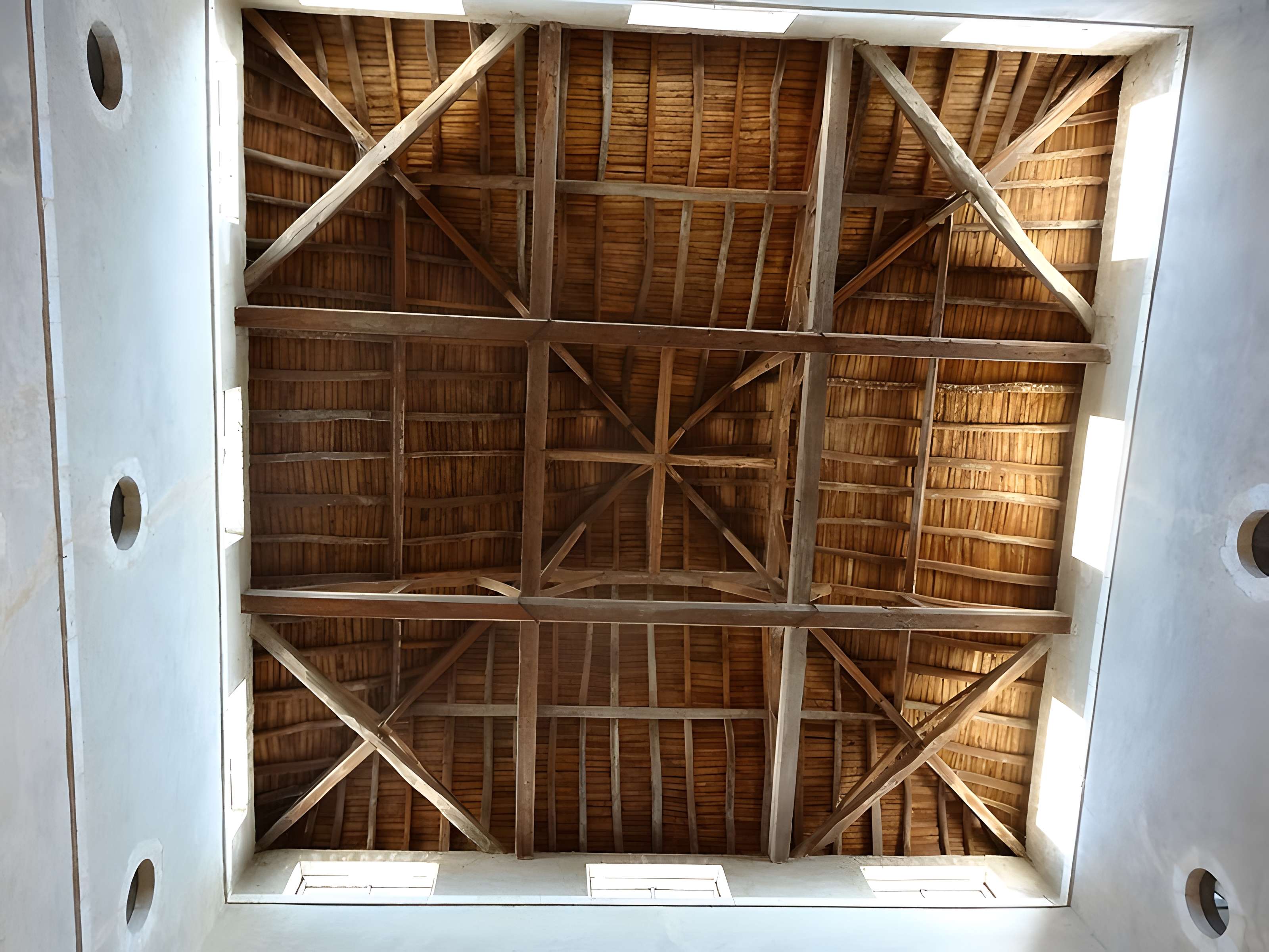 Halle-hôtel de ville de Fleurance