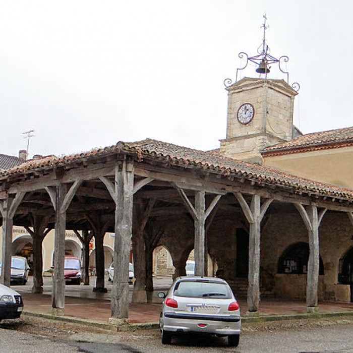 Photo de Halle-hôtel de ville de Saint-Clar
