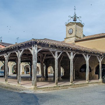 Halle-hôtel de ville de Saint-Clar