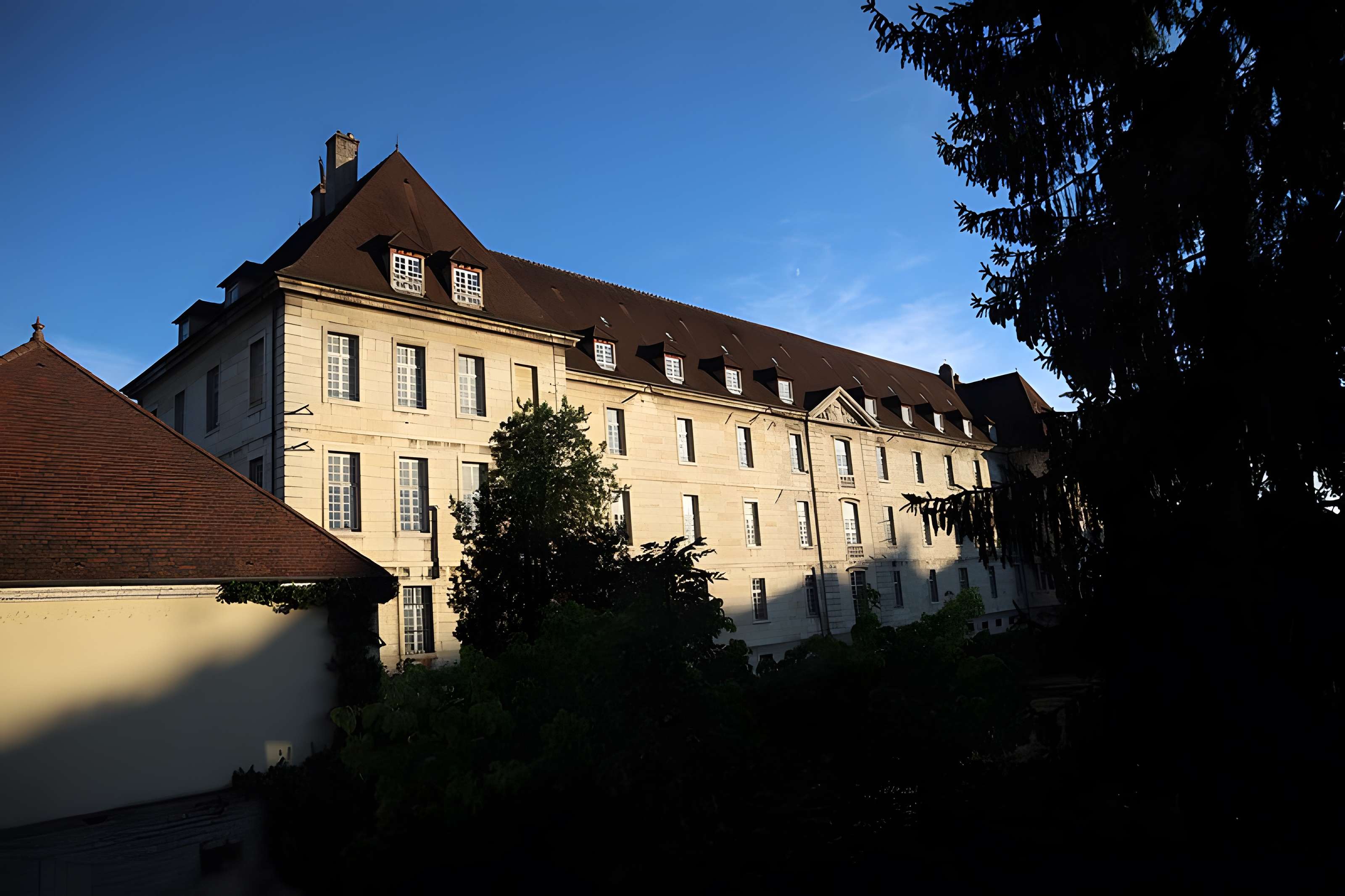 Hôpital de la Charité de Dole