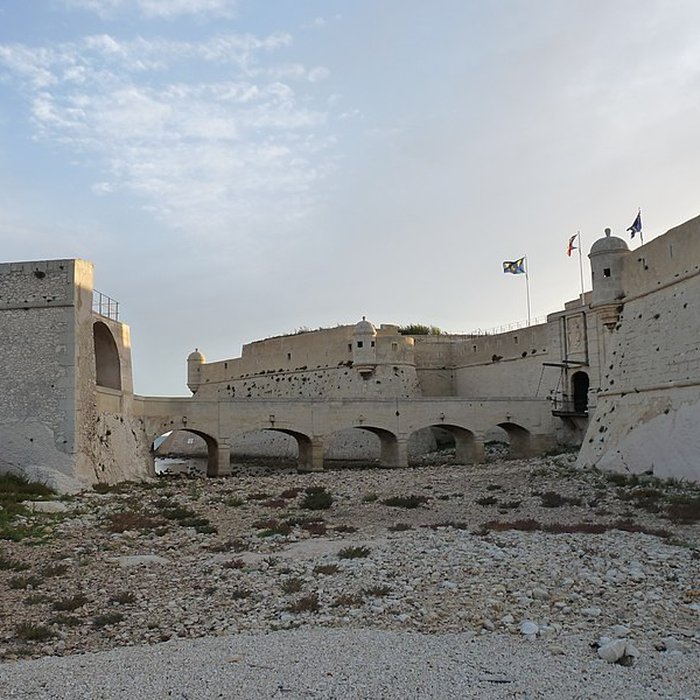 Photo de Fort de Bouc ou fort Vauban