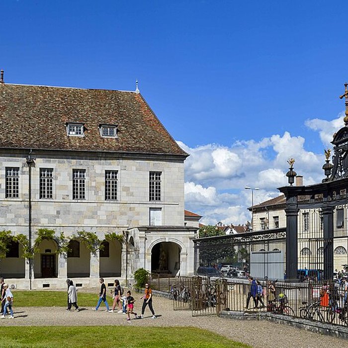 Photo de Hôpital Saint-Jacques de Besançon