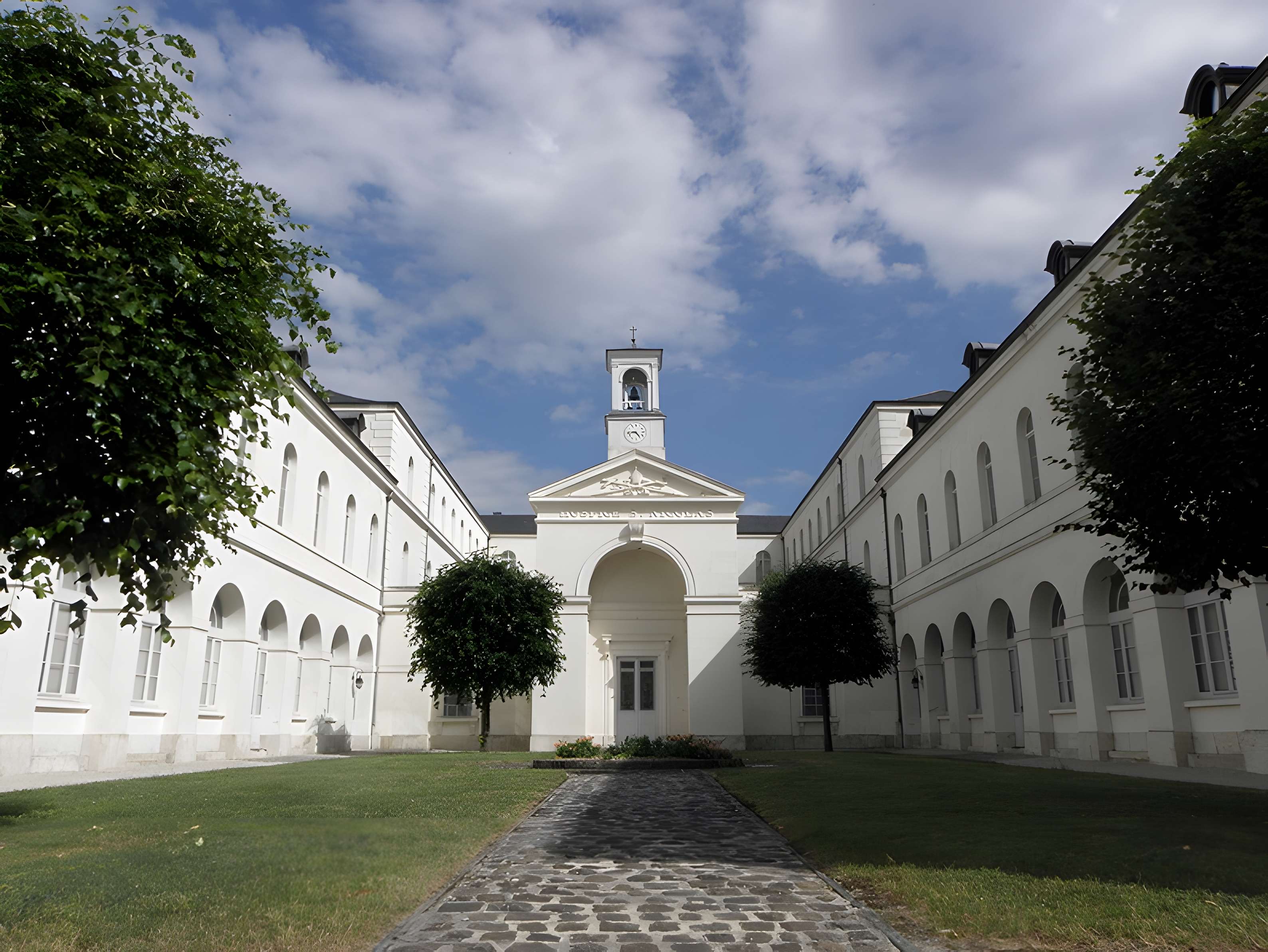 Hospice Saint-Nicolas de Troyes