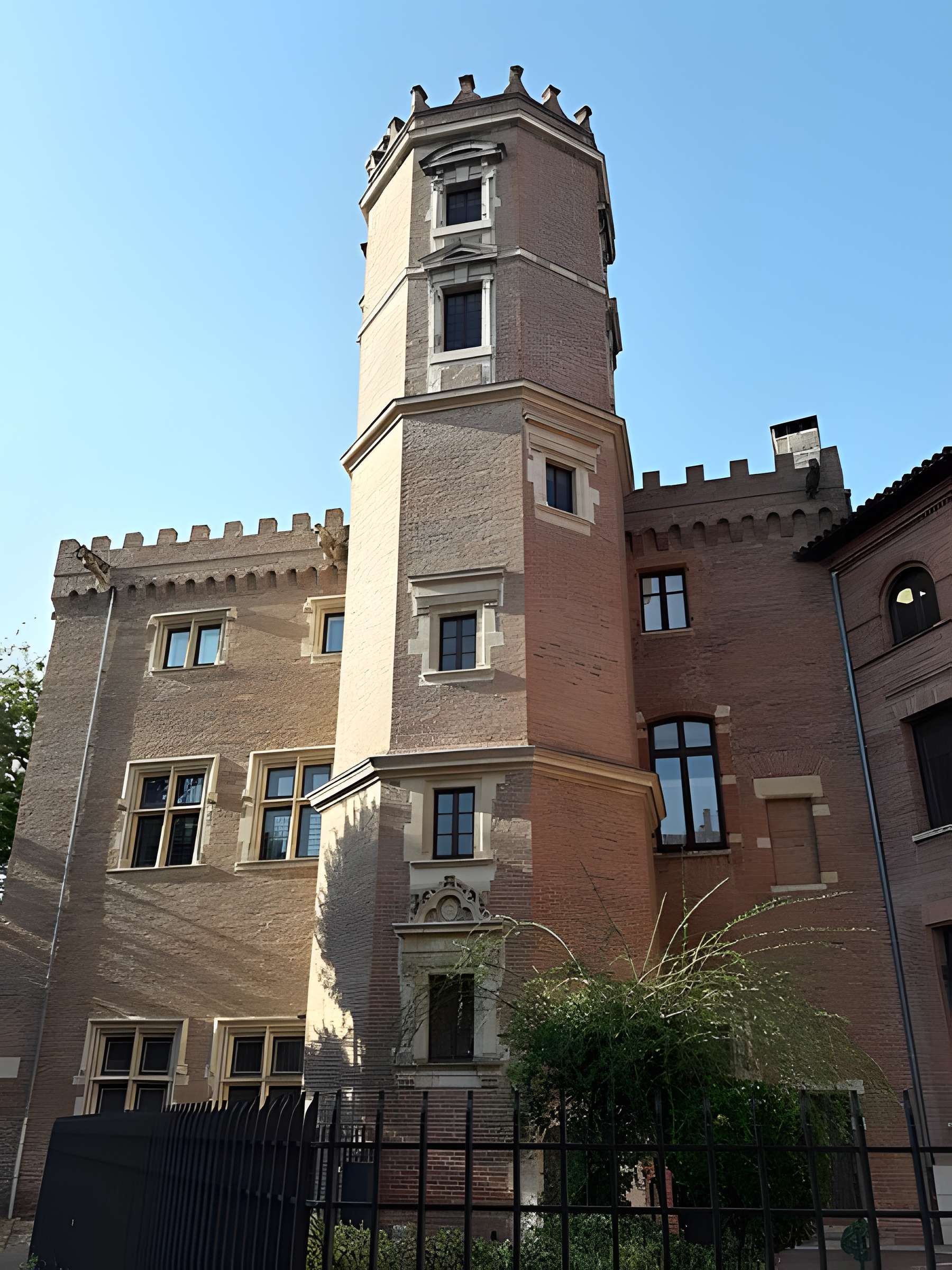 Hôtel Dahus à Toulouse 