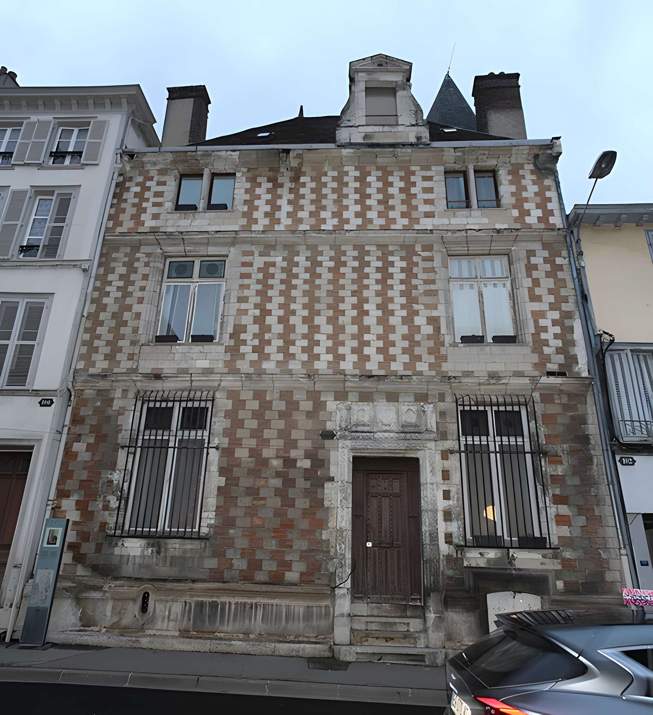 Hôtel d'Autruy à Troyes