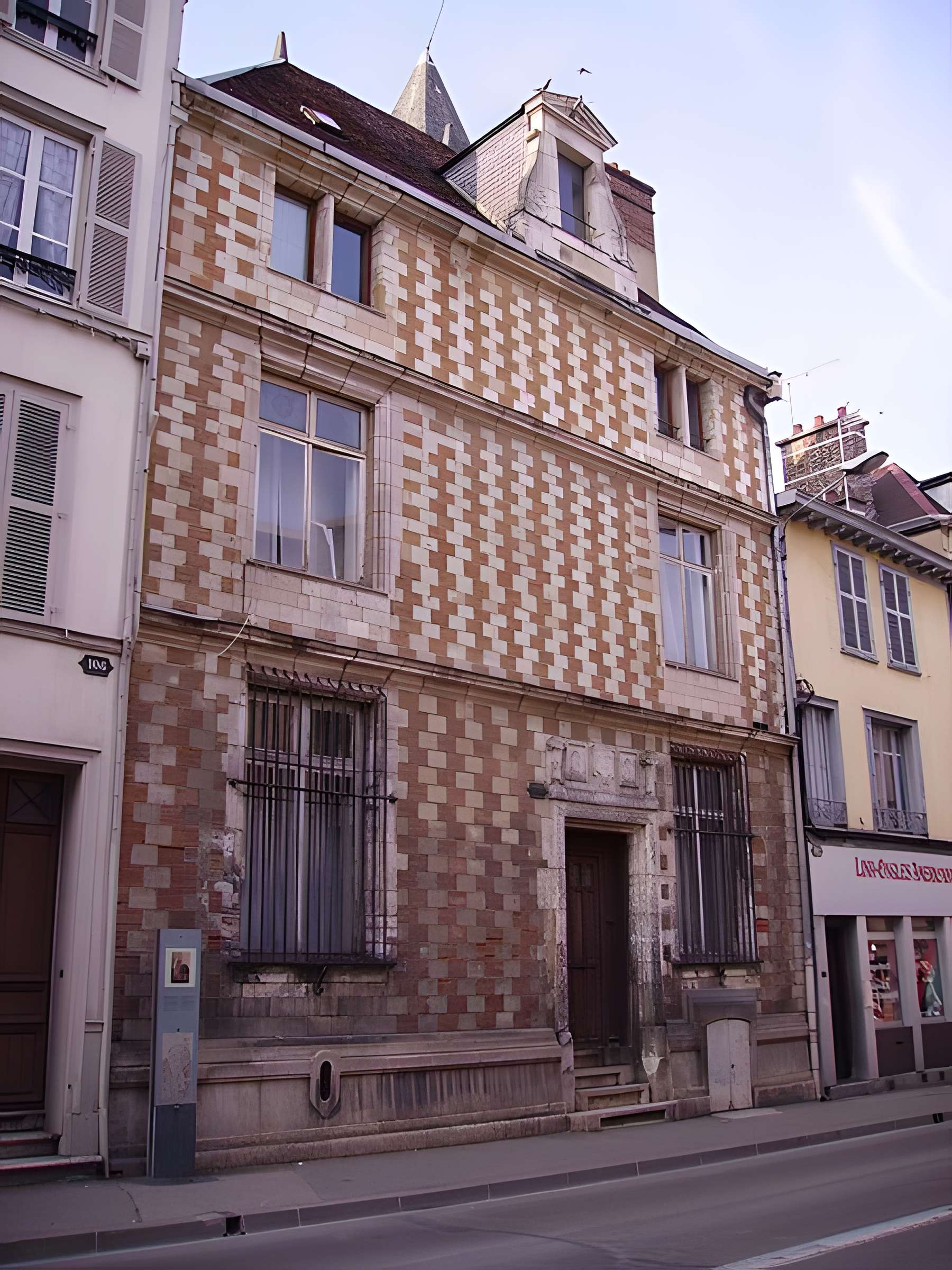 Hôtel d'Autruy à Troyes