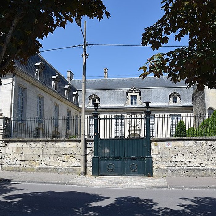 Photo de Hôtel de Barral à Soissons