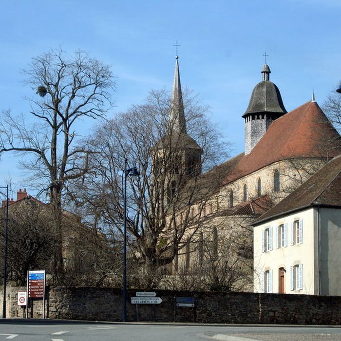 Photo de Abbatiale Saint-Pierre-et-Saint-Paul dÉvaux-les-Bains