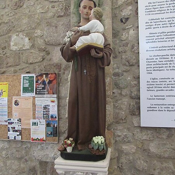 Photo de Abbatiale Saint-Pierre-et-Saint-Paul dÉvaux-les-Bains