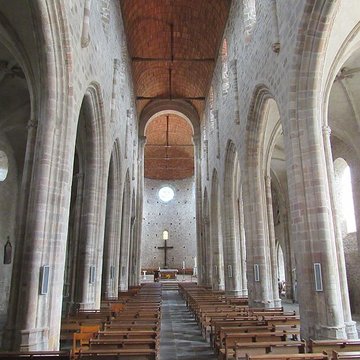 Abbatiale Saint-Pierre-et-Saint-Paul dÉvaux-les-Bains