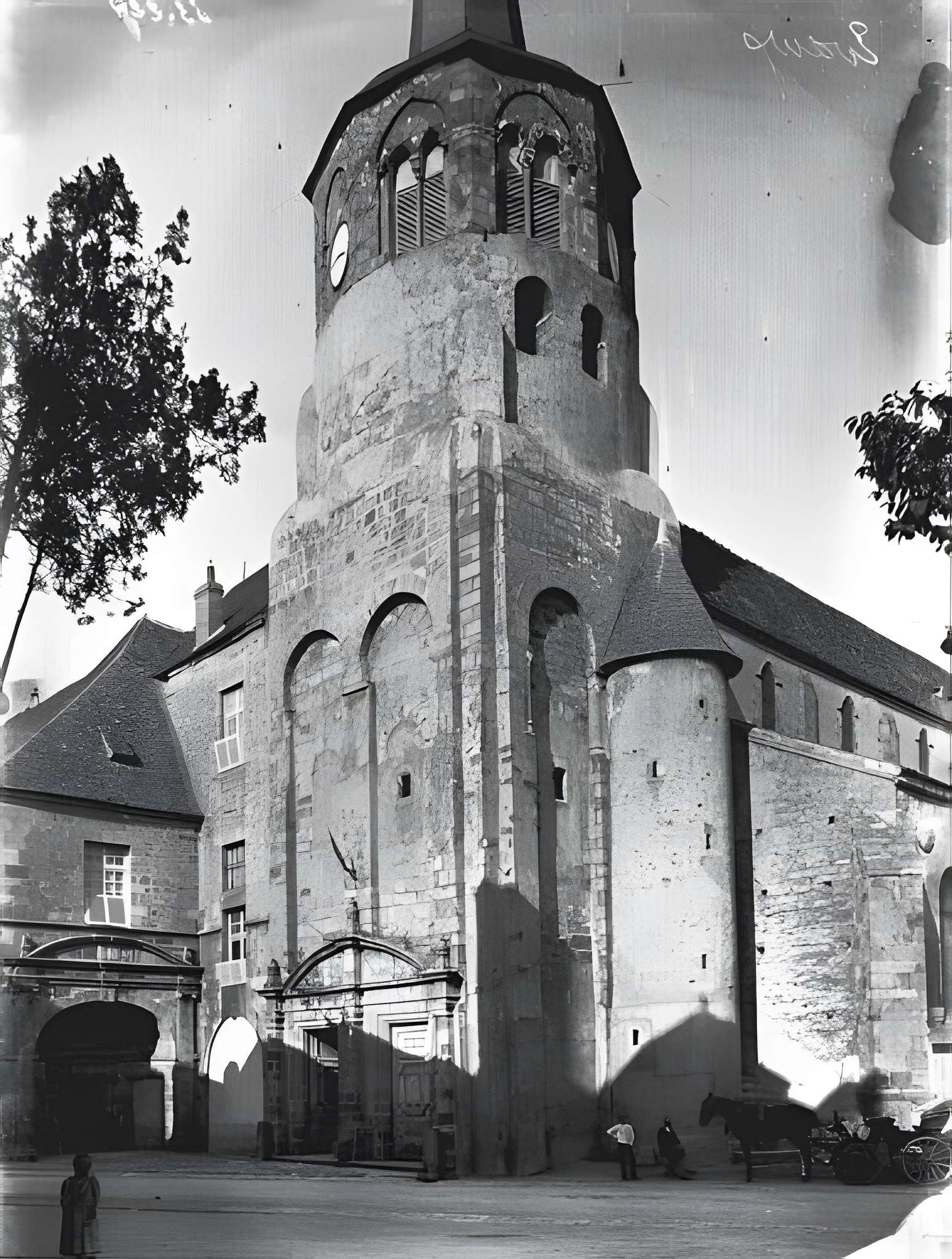 Abbatiale Saint-Pierre-et-Saint-Paul d'Évaux-les-Bains