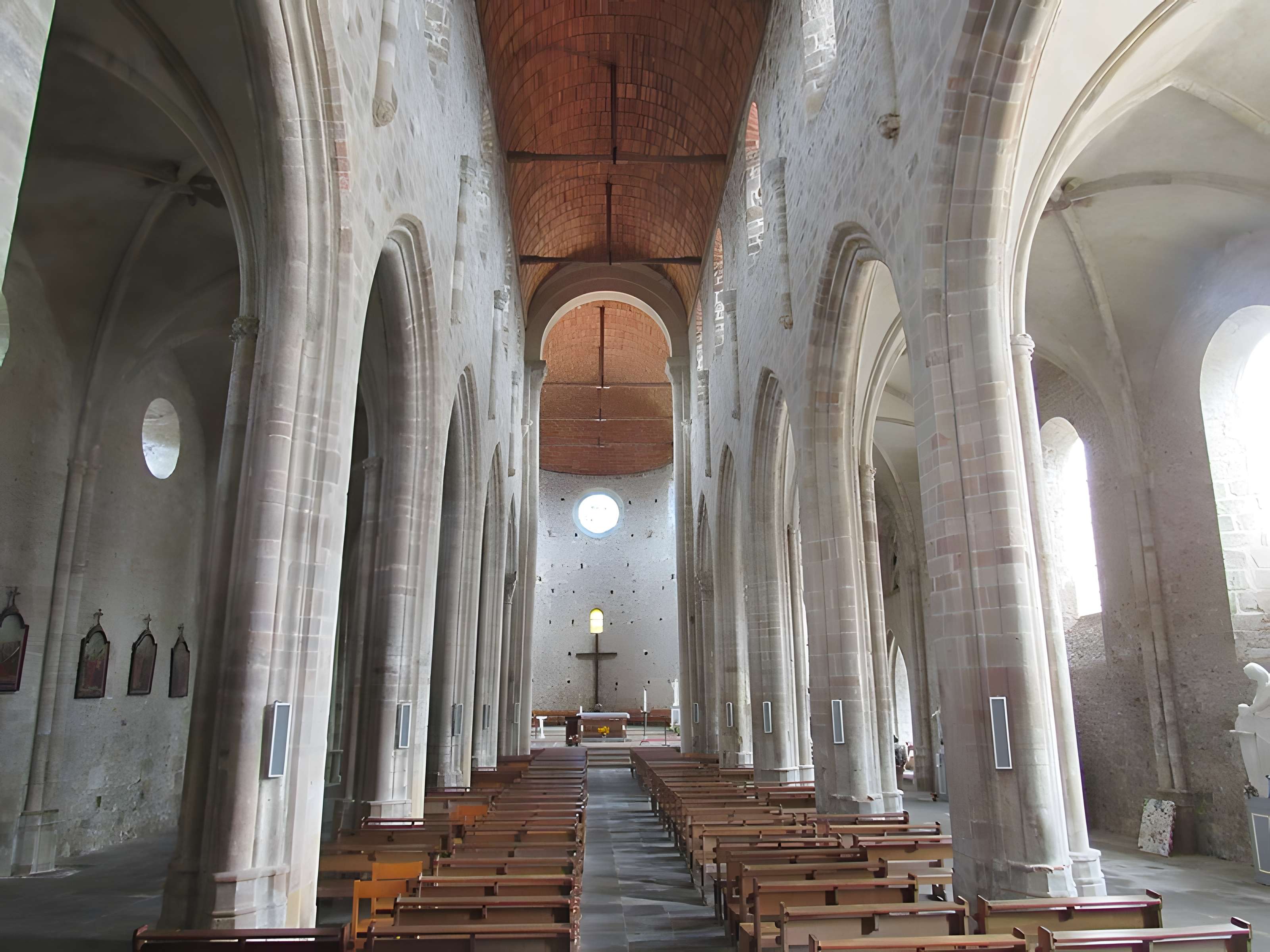 Abbatiale Saint-Pierre-et-Saint-Paul d'Évaux-les-Bains