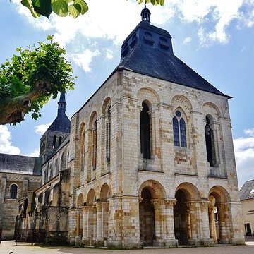 Abbaye Saint-Benoît de Saint-Benoît-sur-Loire