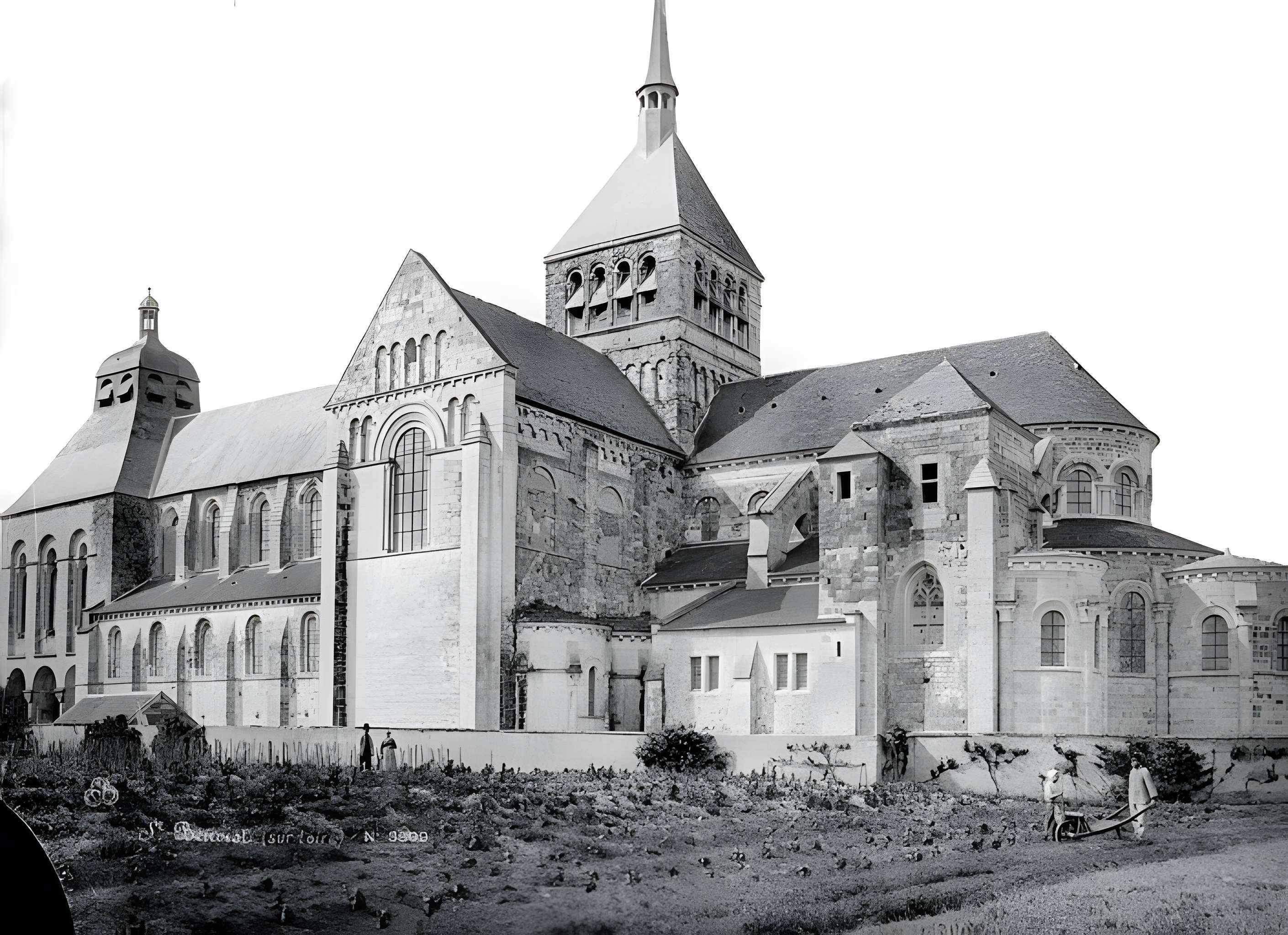 Abbaye Saint-Benoît de Saint-Benoît-sur-Loire