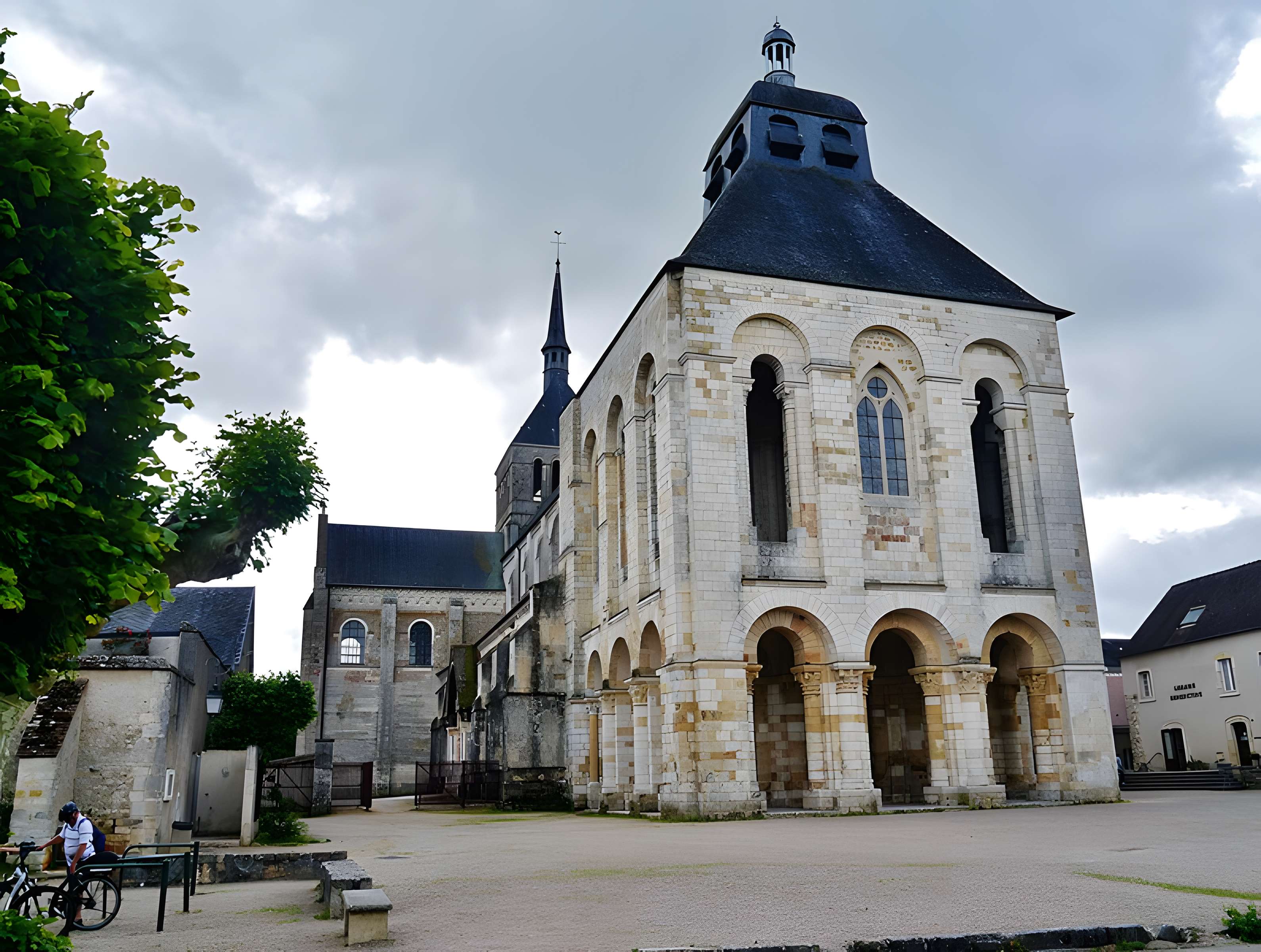 Abbaye Saint-Benoît de Saint-Benoît-sur-Loire